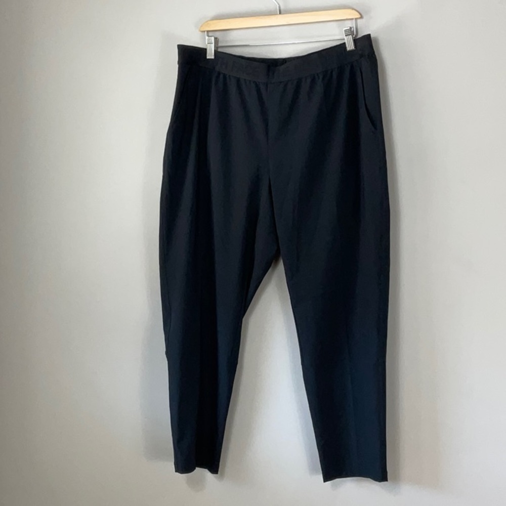 The North Face womans Trail Jogger black